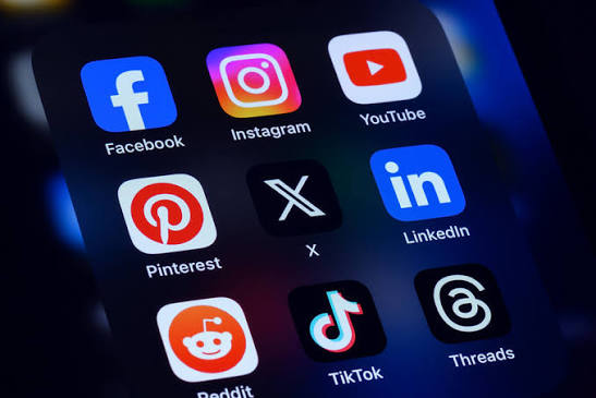 Redes Sociales